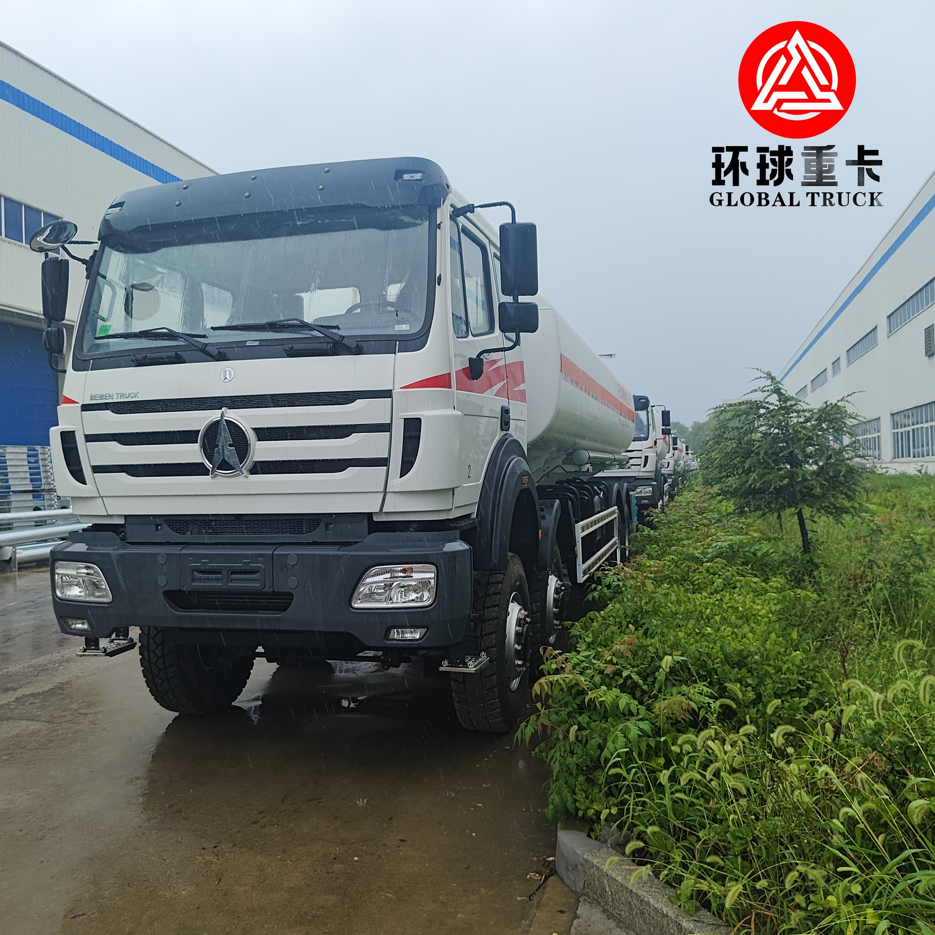 Beiben 8x8 35000L Heavy Duty Fuel Bowser Truck cho ngành công nghiệp khai thác mỏ Congo