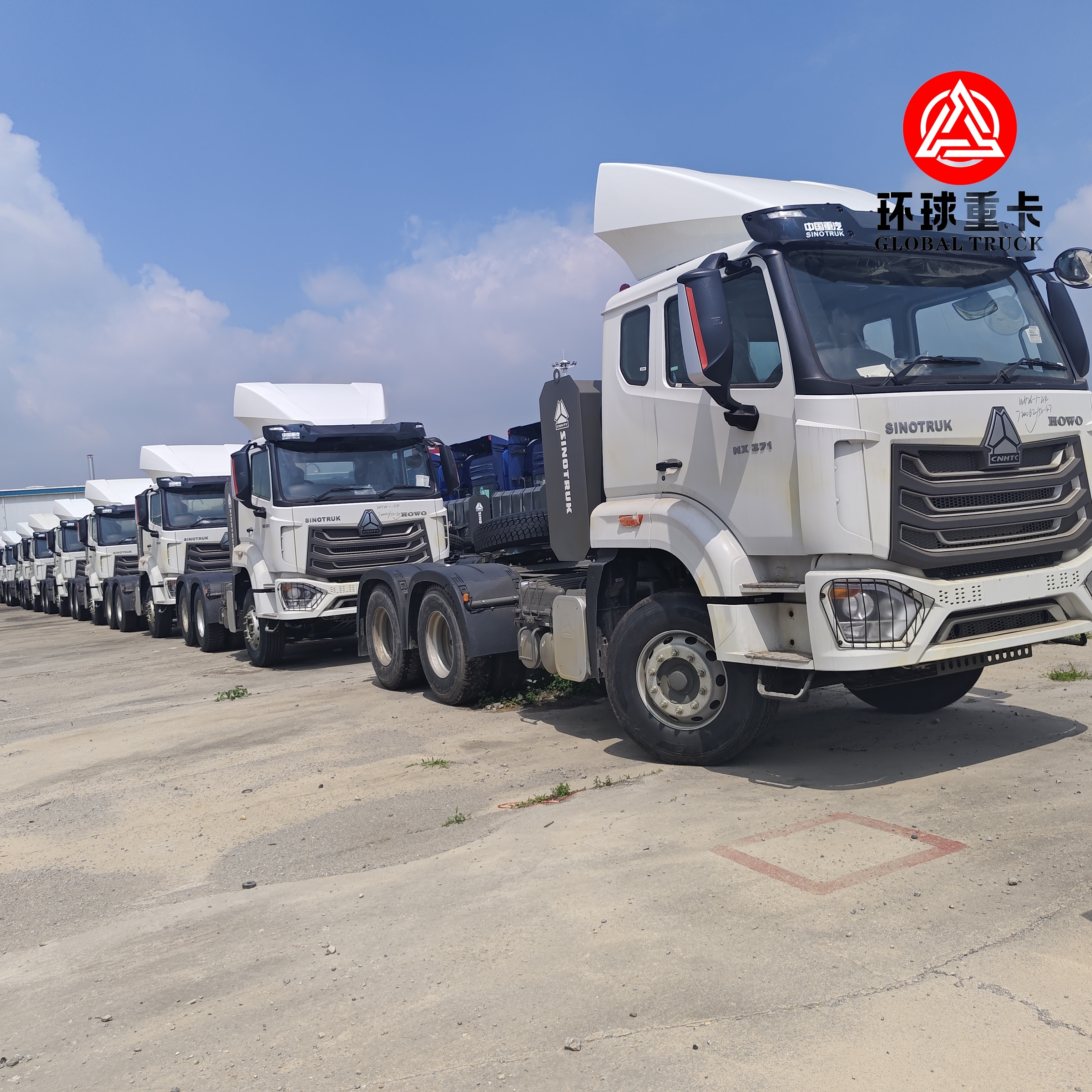 Sinotruk HOWO NX 6x4 400HP Xe tải đầu máy kéo cho vận chuyển hàng hóa nặng và container