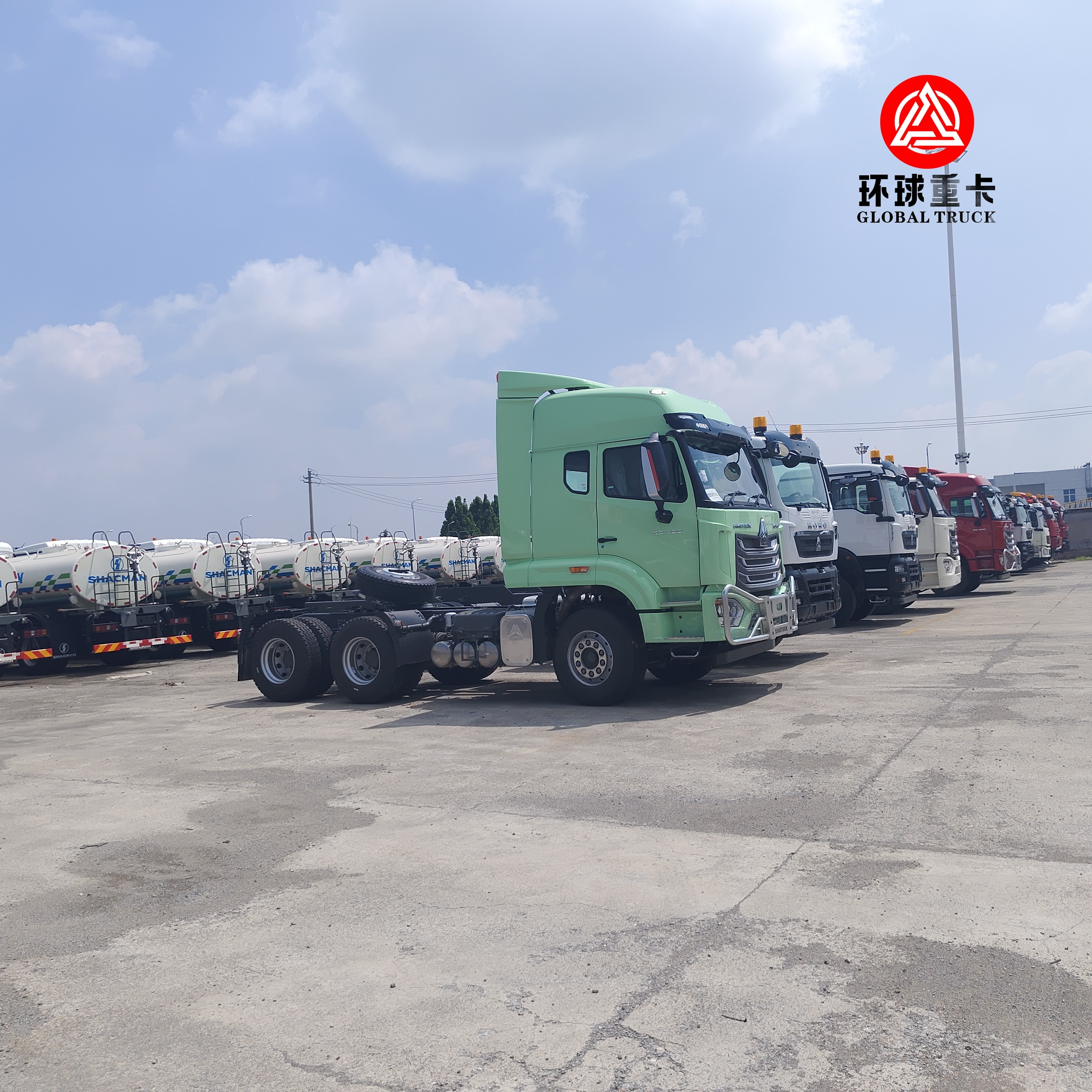 Đầu kéo Howo NX 6x4 mới 371HP Diesel Prime Mover cho vận tải logistics hạng nặng